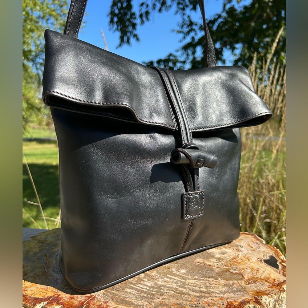 Dooney & Bourke Medium Florentine Black Leather Toggle Crossbody NWOT - Picture 16 of 17